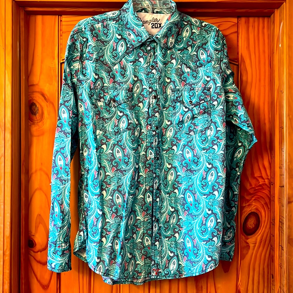 Wrangler 20x. Turquoise paisley. Size large.
